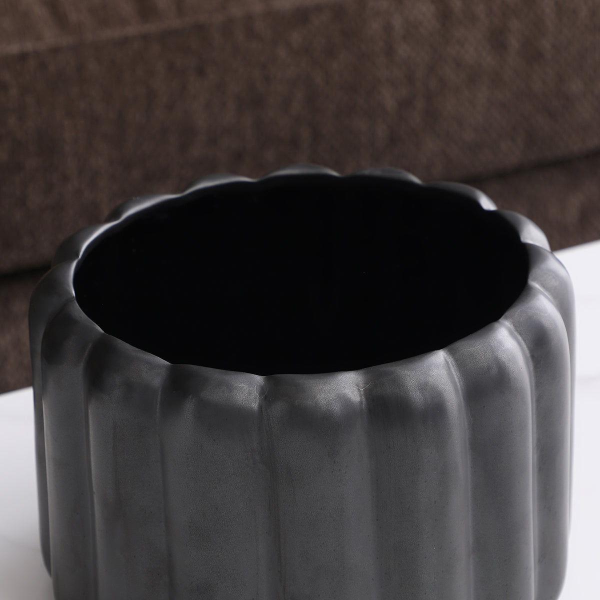 Boudoir con vaso di cache