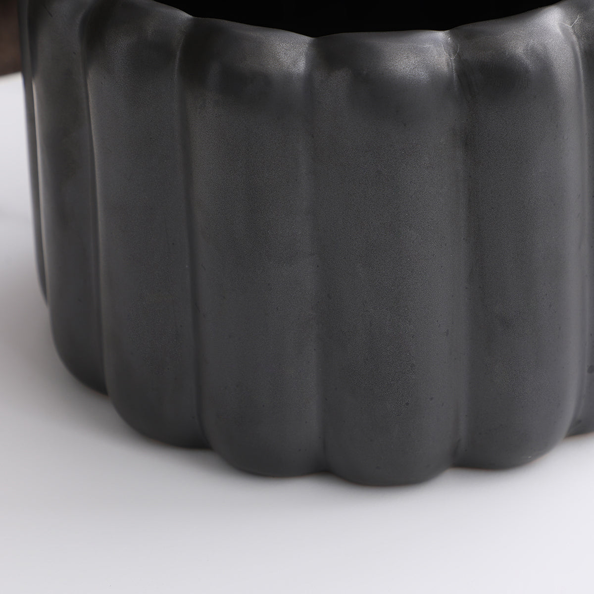 Boudoir con vaso di cache